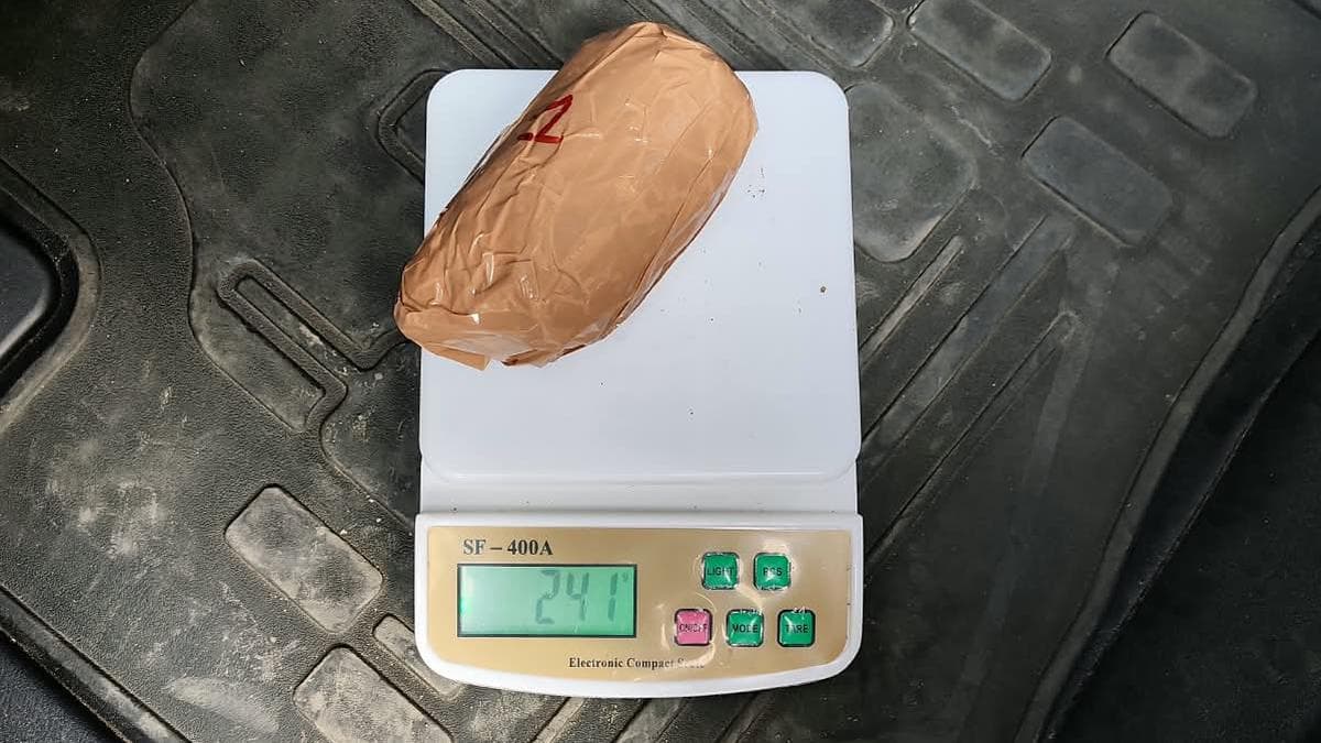 DRI Intercepts Bus in Hyderabad, Seizes Methamphetamine Valued at Over Rs 1 Crore
