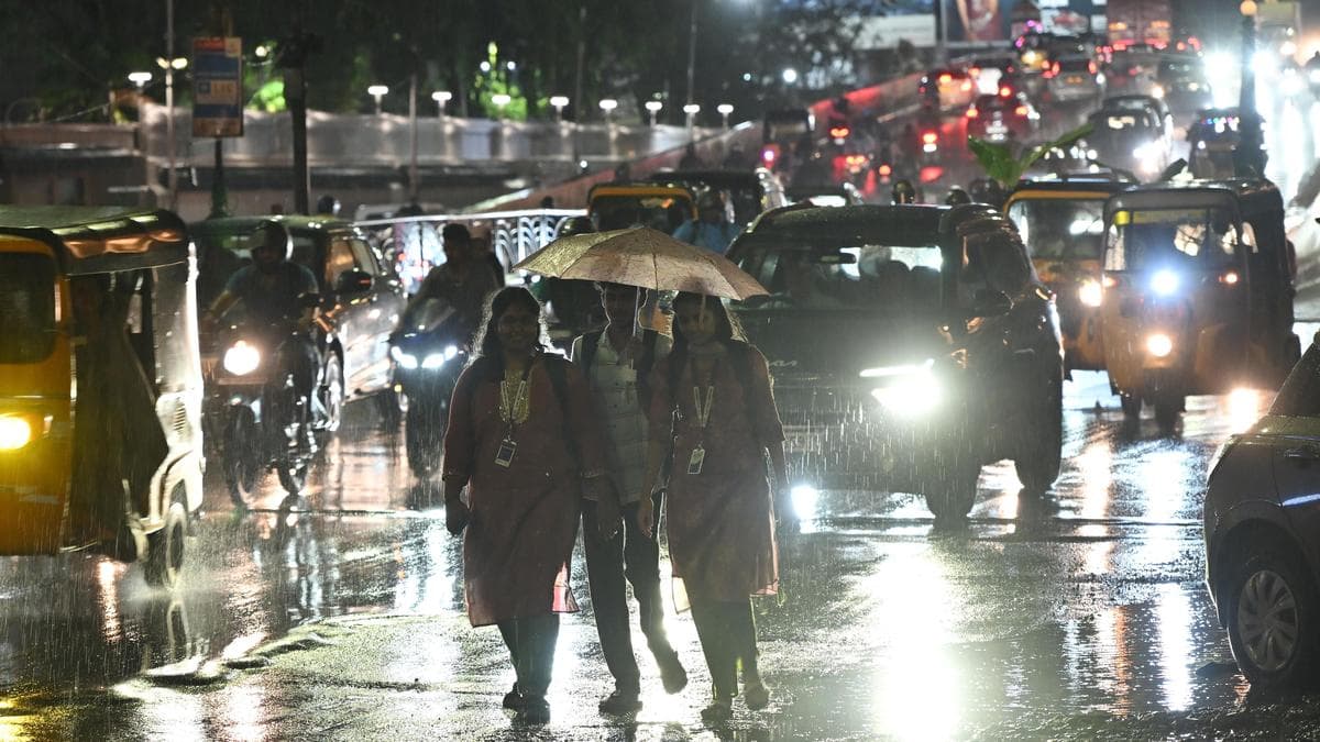 Severe Weather Outbreak: Red Alerts Issued as Torrential Rains Target Chennai and Tamil Nadu Districts