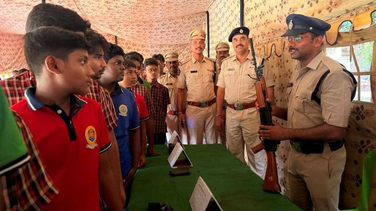 Police Department Hosts Interactive Open House to Showcase Advanced Tactical Equipment and Security Protocols to Students
