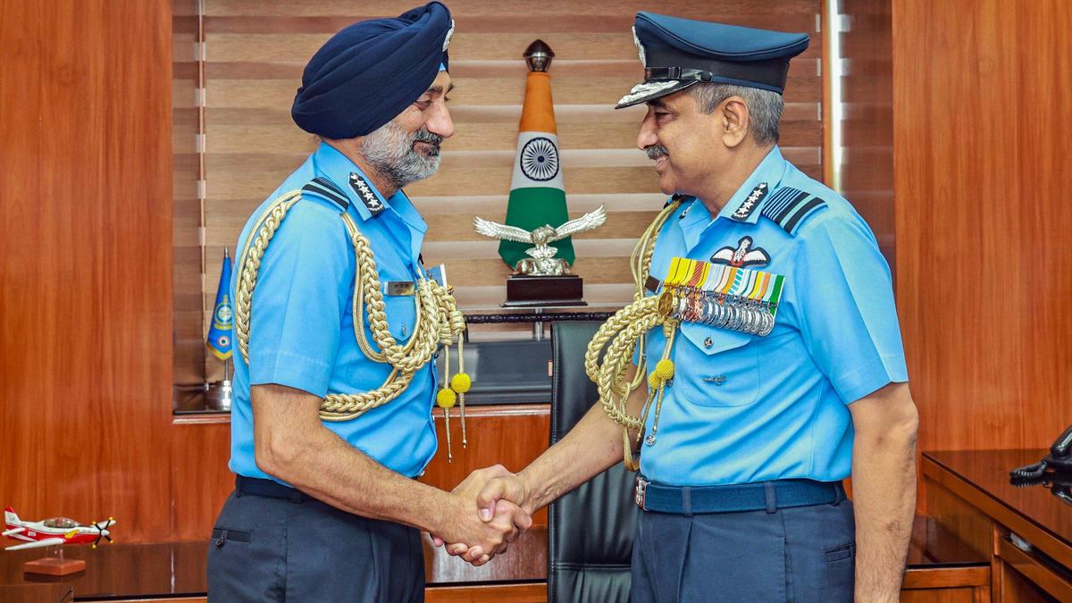 Air Chief Marshal Ashutosh Dixit Assumes Command as India's 29th Air Force Chief