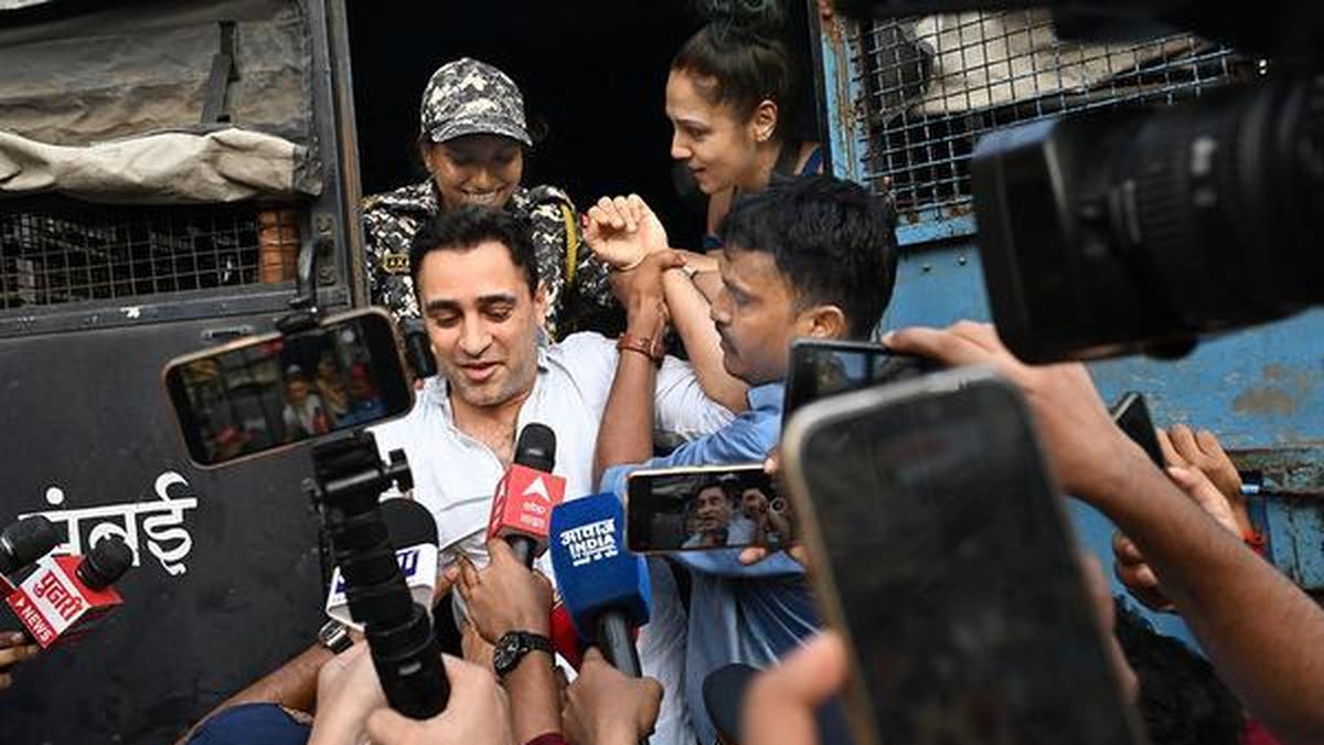 Bombay High Court stays ‘Leave India Notice’ against actor Imran Khan till November 2