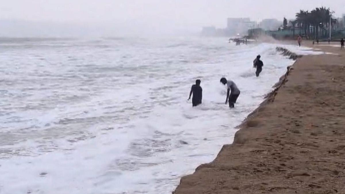 Cyclone Arnab Puts Andhra Pradesh and Odisha on High Alert as States Mobilize Emergency Response