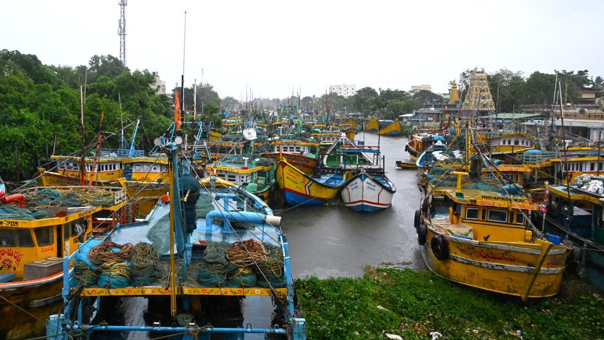 Cyclone ‘Arnab’: People living in thatched houses shifted to relief camp to prevent loss of life in Konaseema