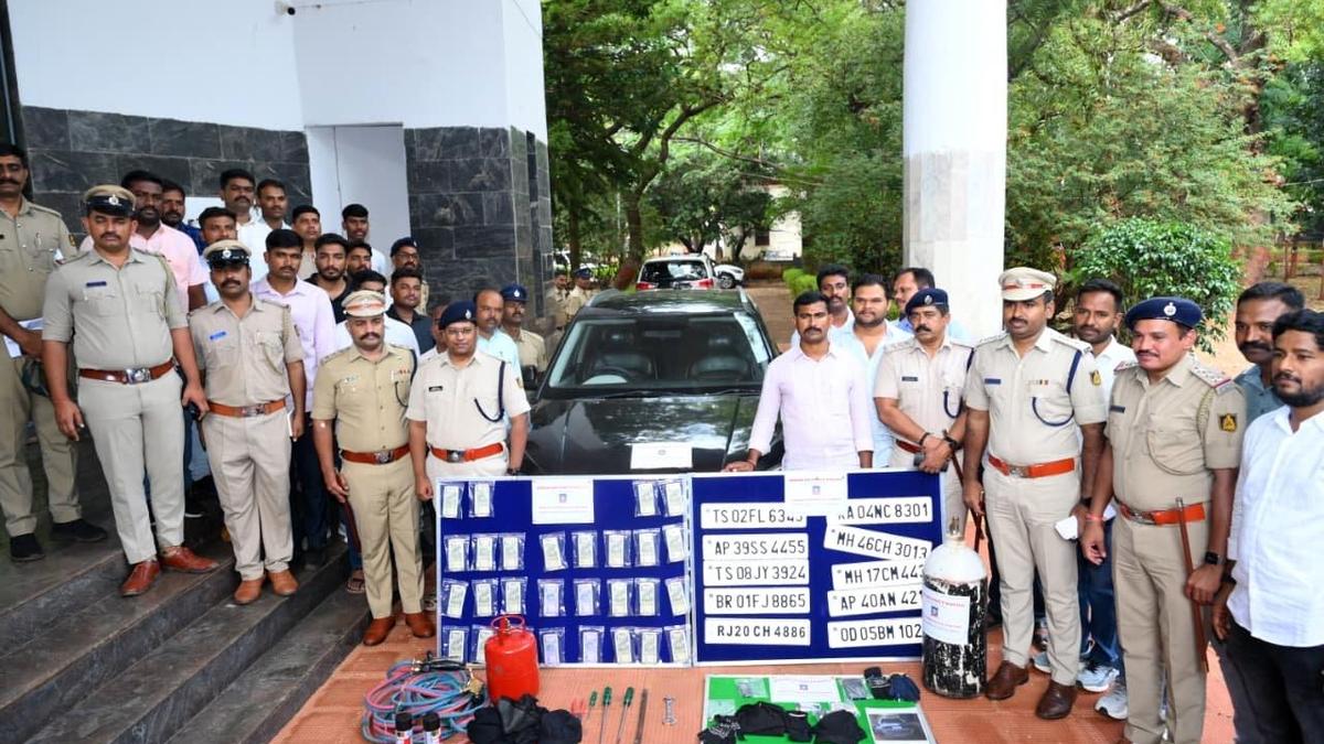 Bidar Police Bust Interstate ATM Heist Ring, Recover Property Worth ₹32 Lakh