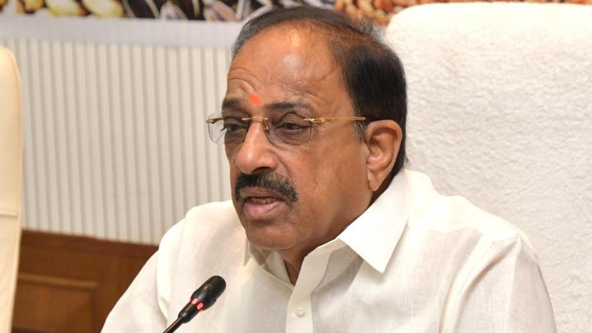 Union Agriculture Minister Rejects Opposition Claims, Denies Any Government-Sanctioned Crop Holiday