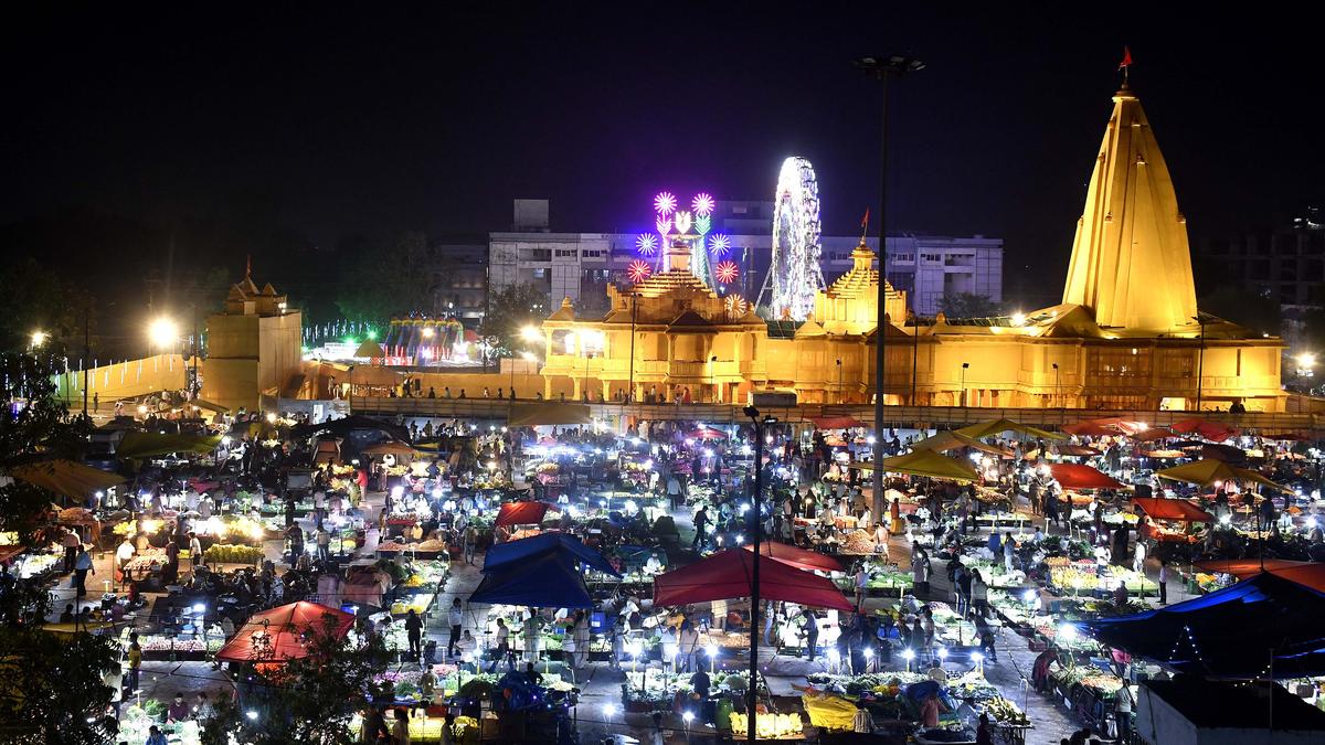 Gujarat High Court Division Bench Puts Interim Halt on Single Judge Order Lifting Somnath Non-Veg Food Ban