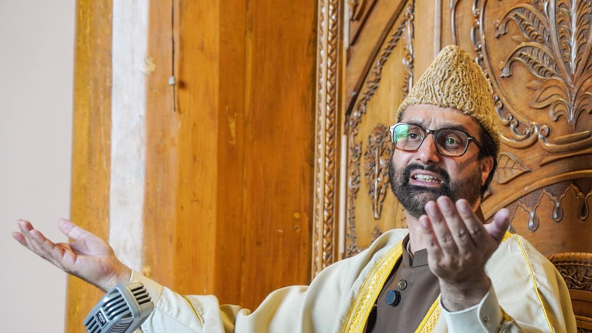Kashmir Lacks True Peace Without Political Outreach, Warns Chief Cleric Mirwaiz Umar Farooq