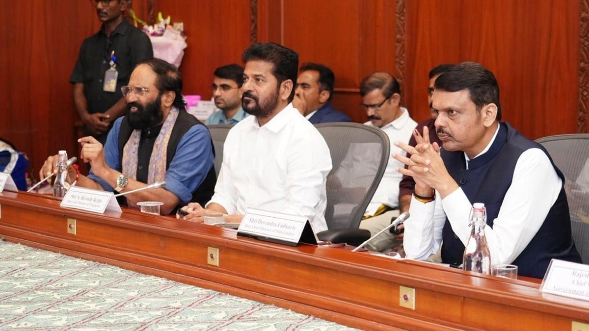Maharashtra Signals Openness to Telangana's Tummidihatti Barrage Proposal