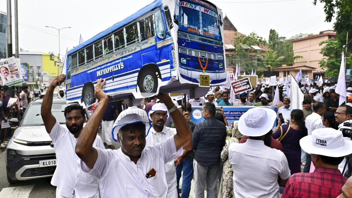 Private bus operators in Keralam begin indefinite hunger strike