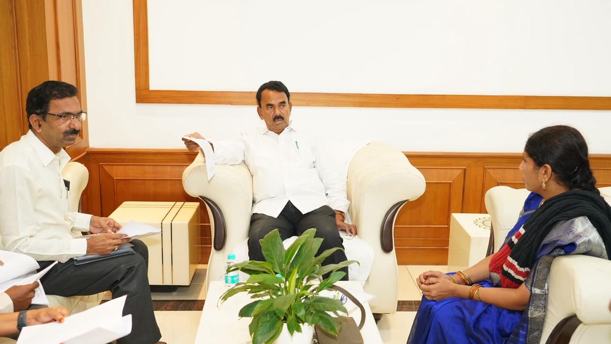 Telangana Cultural Troupes Mobilize to Educate Rural Communities on El Niño Threats