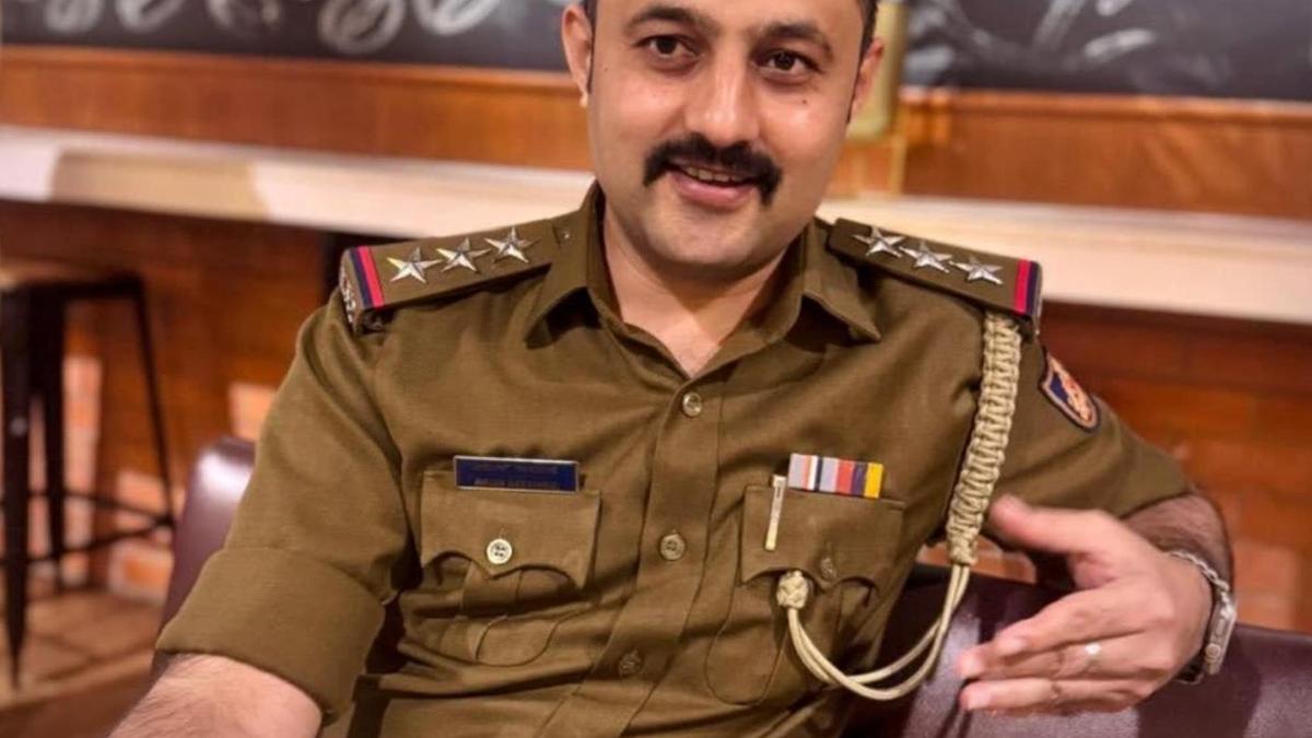 Karnataka Police Inspector Arun Salunke Dies in Uttarakhand Helicopter Crash, State Mourns Second Officer in Two Months