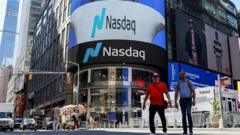 US Tech Stocks Plunge as Artificial Intelligence Capital Expenditure Nears $1 Trillion Milestone