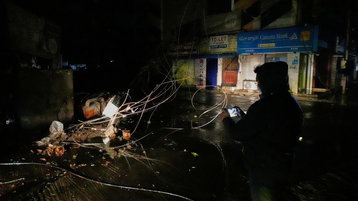 Very severe cyclonic storm ‘Arnab’ begins landfall near Narsapur, Vizag battered by rain